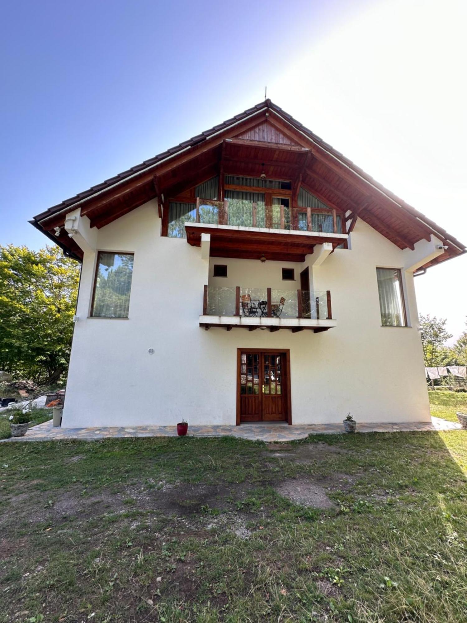 Vila Pepaj Razëm 外观 照片
