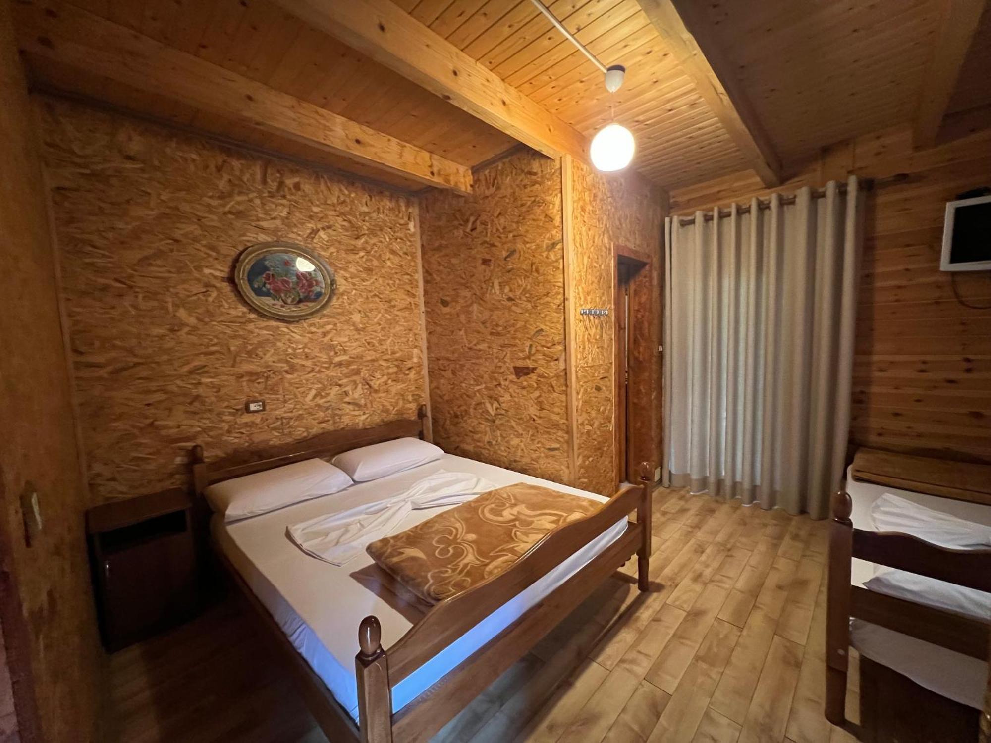 Vila Pepaj Razëm 外观 照片